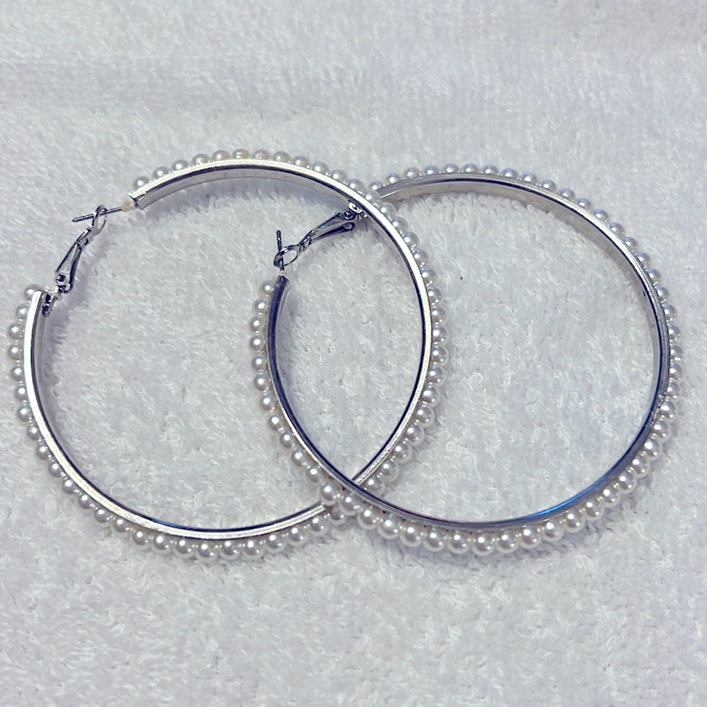 Hoop Earrings Silver with Pearls